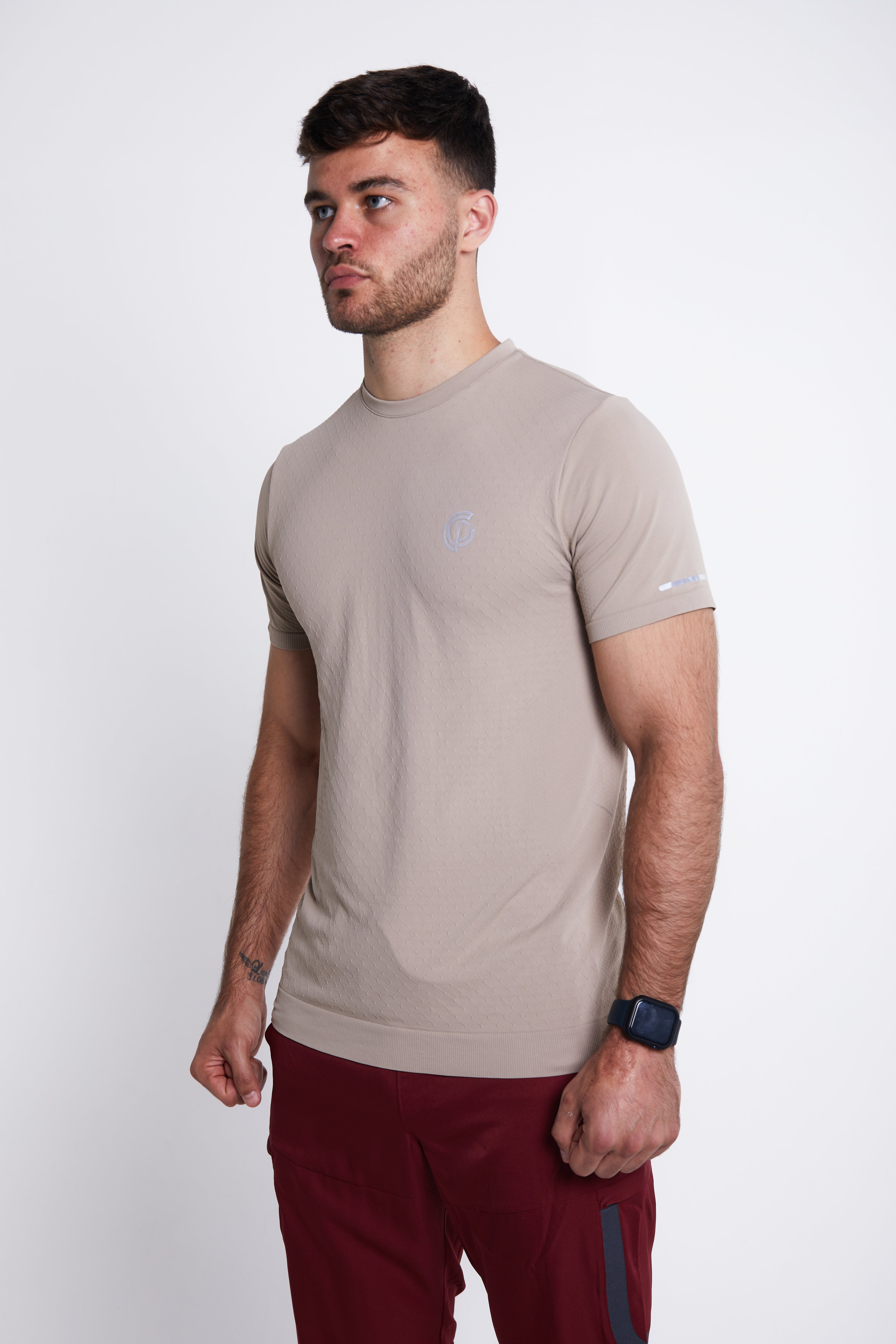 Elite Seamless T-shirt - Taupe – GymPro Apparel